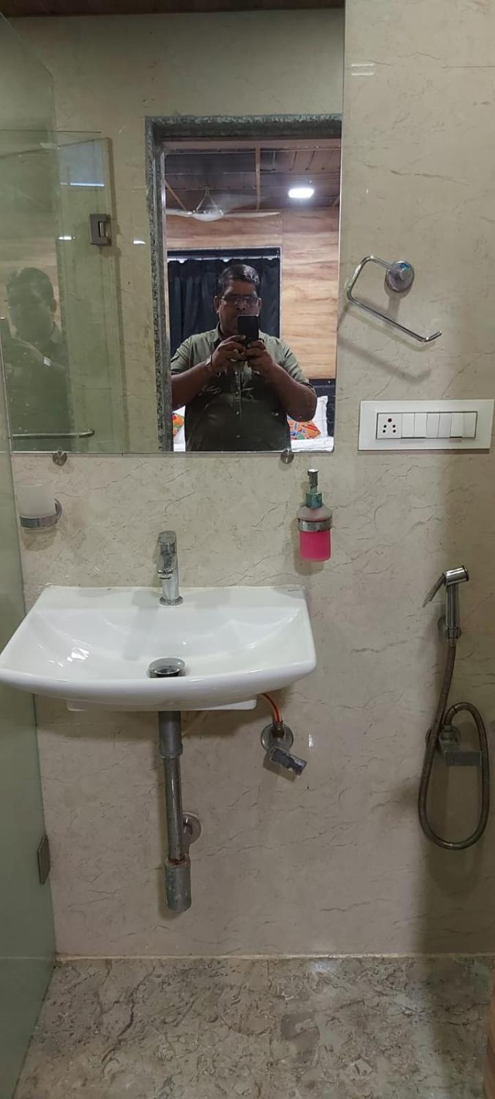 Glitz Hotels Sai Guest House - Nr Inorbit Mall Vashi Navi Mumbai Eksteriør billede