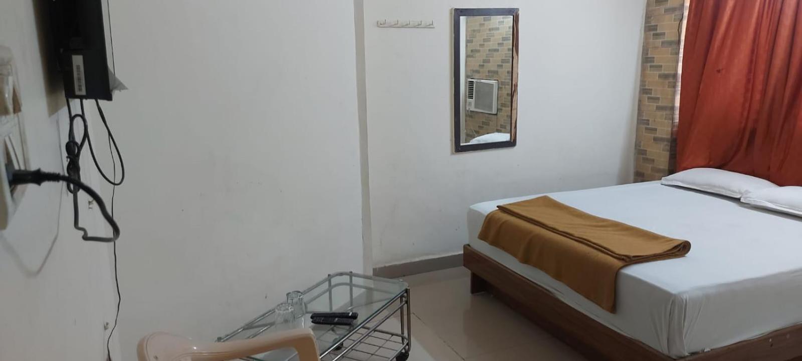 Glitz Hotels Sai Guest House - Nr Inorbit Mall Vashi Navi Mumbai Eksteriør billede