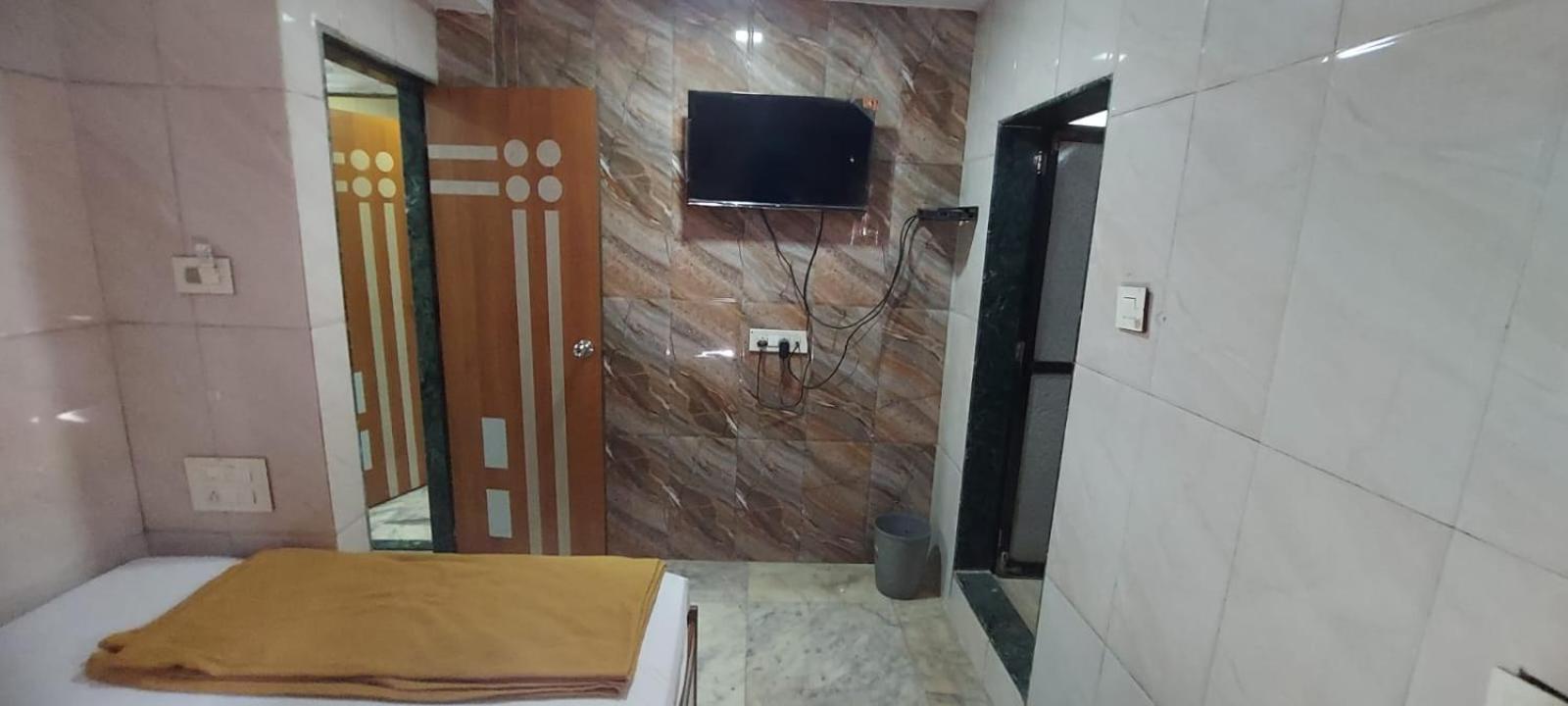 Glitz Hotels Sai Guest House - Nr Inorbit Mall Vashi Navi Mumbai Eksteriør billede