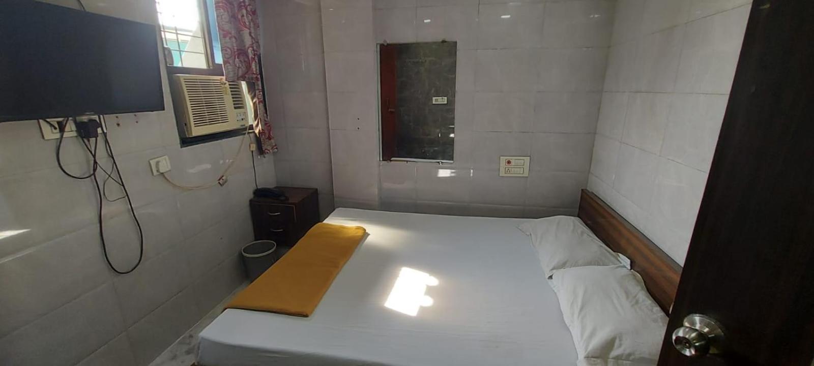 Glitz Hotels Sai Guest House - Nr Inorbit Mall Vashi Navi Mumbai Eksteriør billede