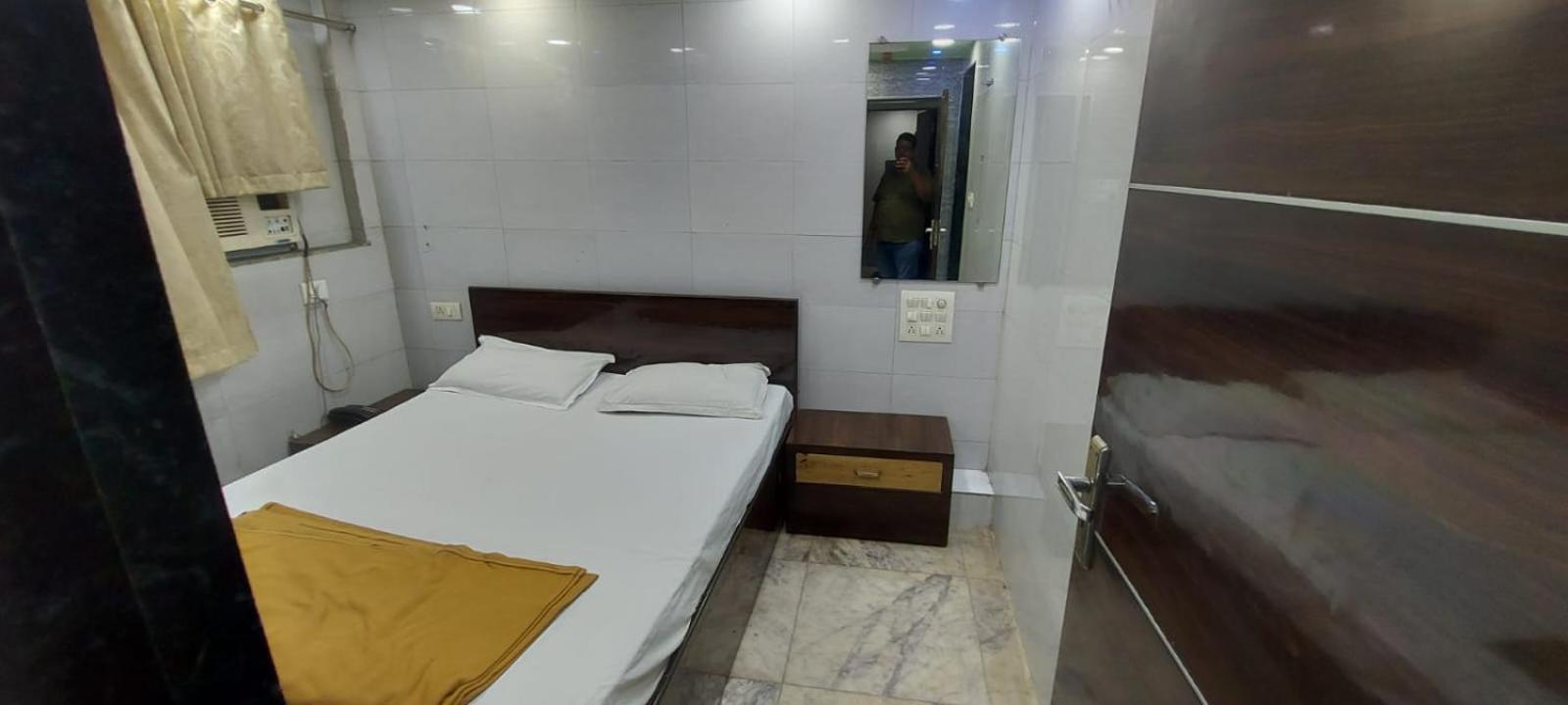 Glitz Hotels Sai Guest House - Nr Inorbit Mall Vashi Navi Mumbai Eksteriør billede
