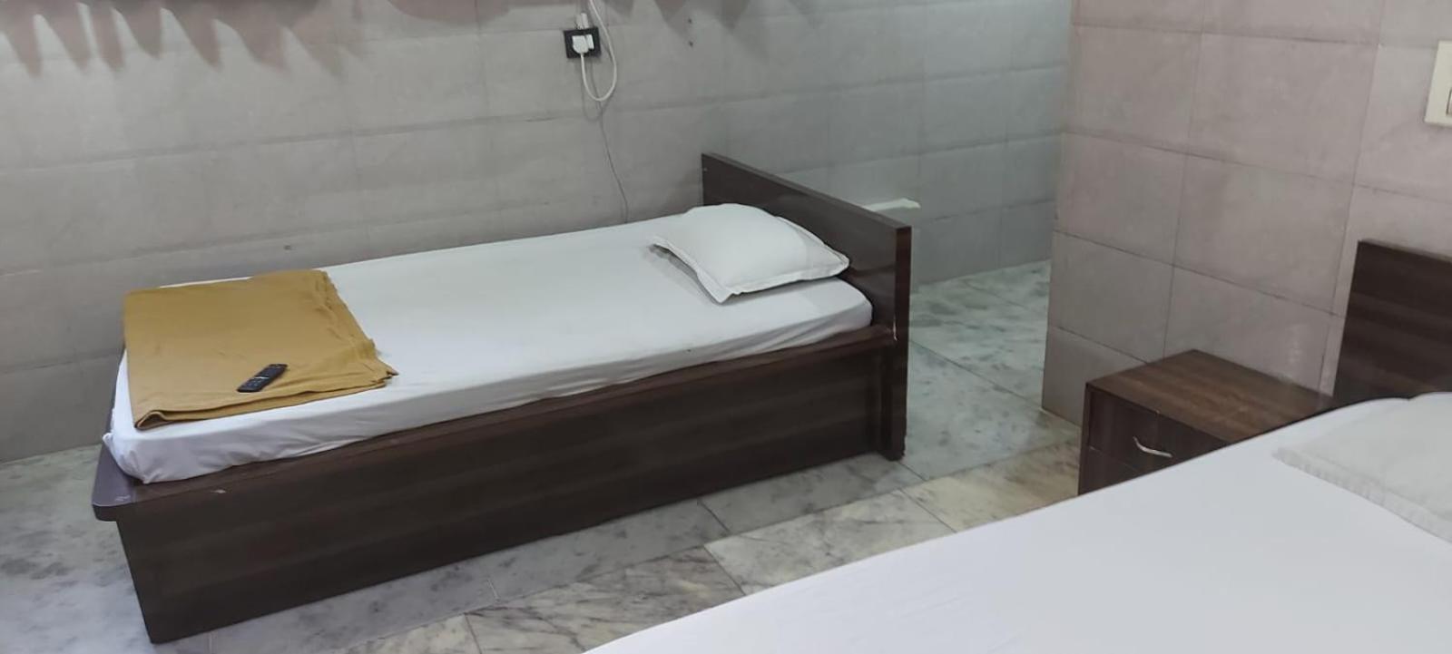 Glitz Hotels Sai Guest House - Nr Inorbit Mall Vashi Navi Mumbai Eksteriør billede